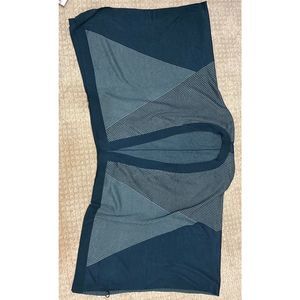 Lululemon serenity wrap